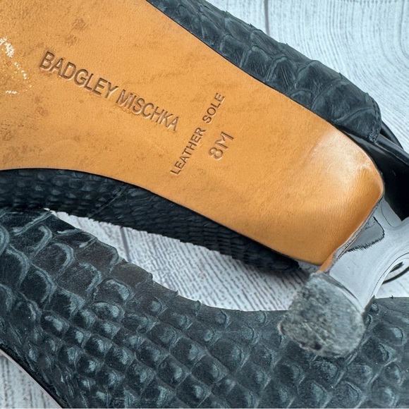 Badgley Mischka Mark & James MARCY Black Leather Platform Heels Pumps Size 8M - Picture 6 of 7